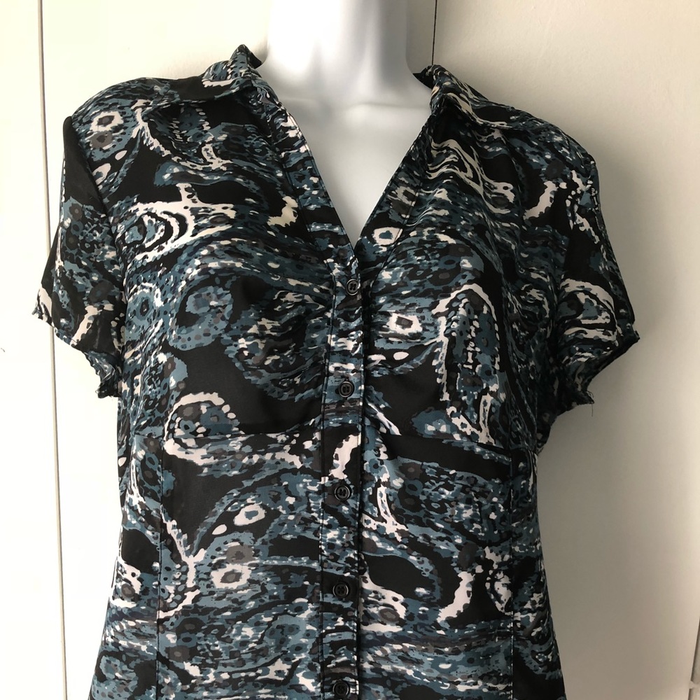 Printed shirt size Petite Medium